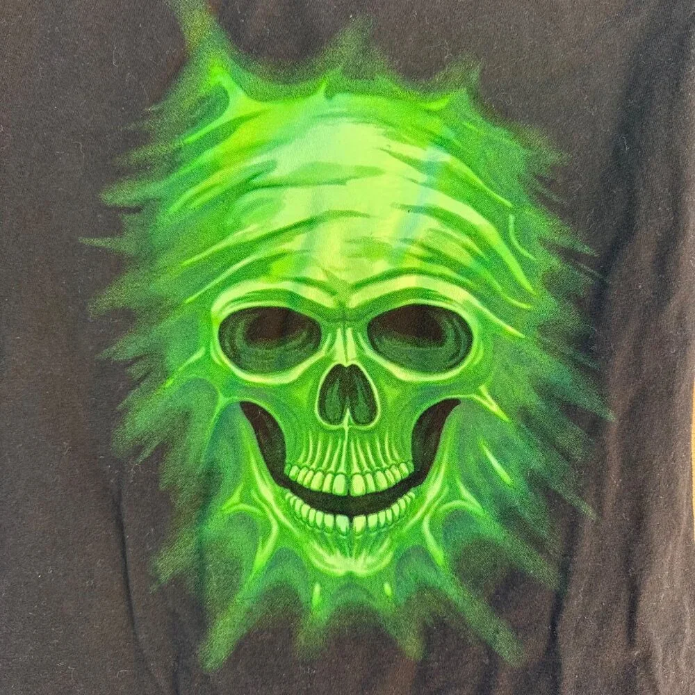 Black Boys M (8) T-Shirt With Neon Green Glow-In-The-Dark Skull Graphic 100% Cot - Picture 8 of 12